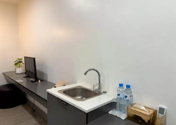 Breezewood Hotel Bangkok