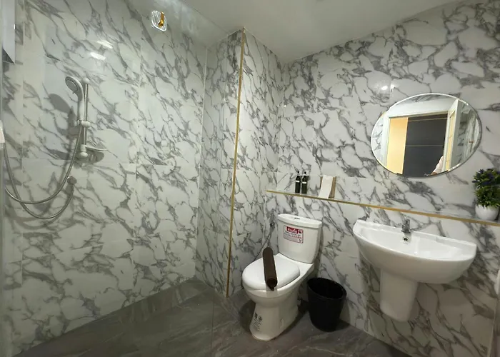 Hotel Breezewood 3*